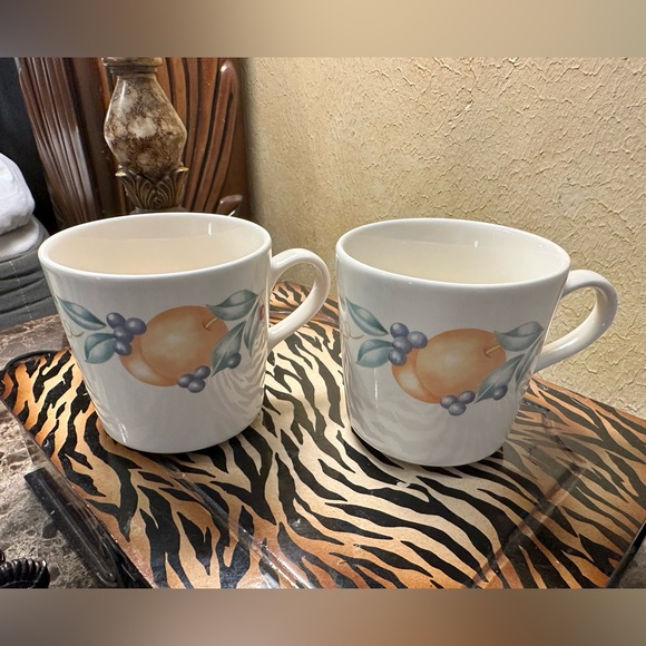 Corelle Fruit Design Mugs - Cream and Orange set of 6 - Picture 1 of 4